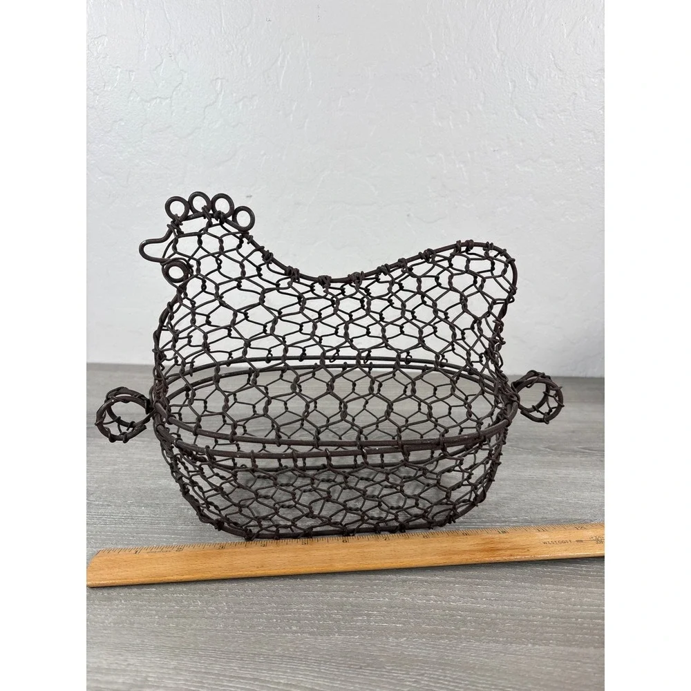 Vintage Rustic Brown Metal Wire Chicken Egg Basket Farmhouse Hinged Lid Decor